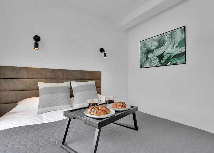 Lovely 1 Bedroom Apartment - Perfect Panorama View